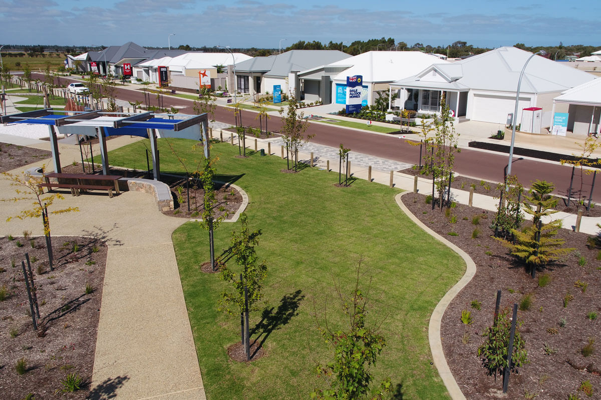 Newport Geographe - Aigle Royal Group